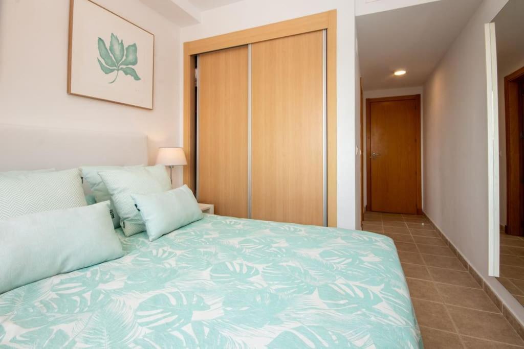 Apartmán Penthouse With Roof Terrace, Bbq, Pool- And Sea Views Buenas Noches Exteriér fotografie