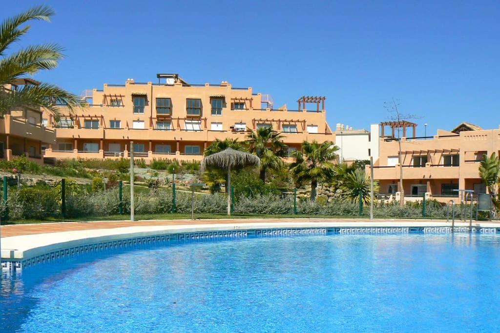 Apartmán Penthouse With Roof Terrace, Bbq, Pool- And Sea Views Buenas Noches Exteriér fotografie